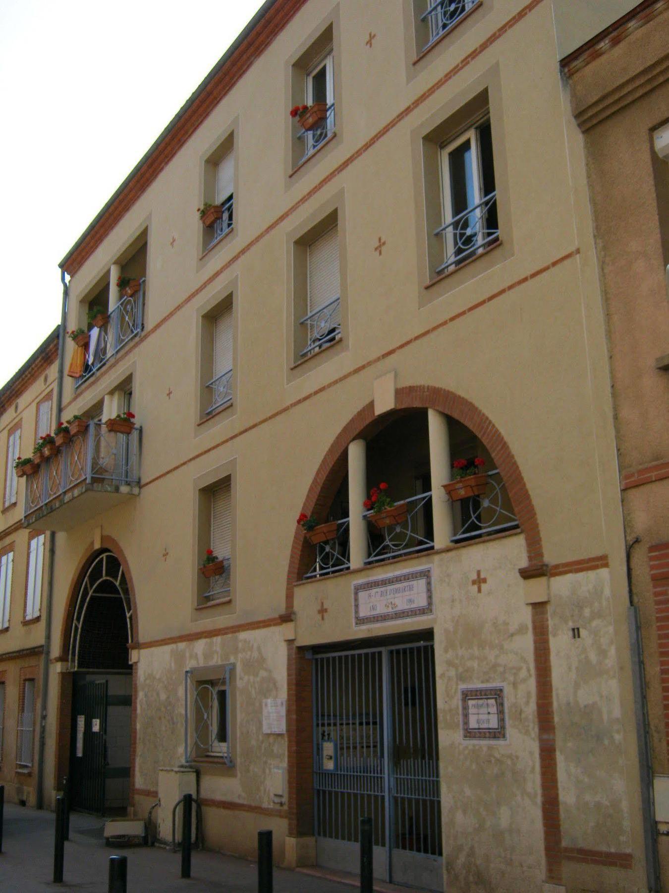 La Petite Auberge De Saint-Sernin Toulouse Exterior foto